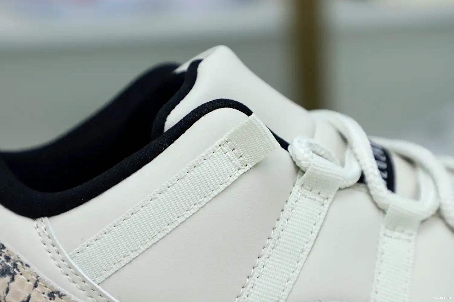 JORDAN LIGHT AIR BONE SNAKESKIN Kimikick LOW 11 0412